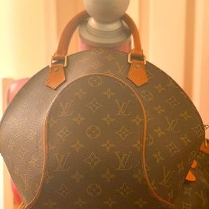 Authentic Louis Vuitton Monogram Eclipse PM